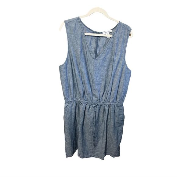 Amazon Assentials Dress    - Picture 1 of 3